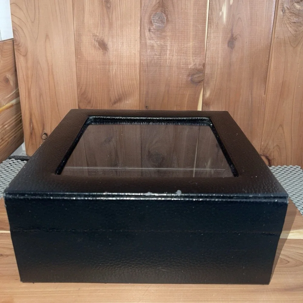 Bey-Berk Black Genuine Leather 3 Watch See Thru Box Locking Clasp Watch Pillows